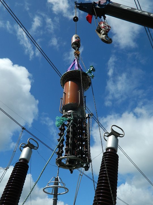 old tapchanger being removed